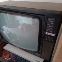 تلویزیون قدیمی سالم