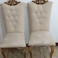 مبلمان کلاسیک به همراه بقیه وسایل