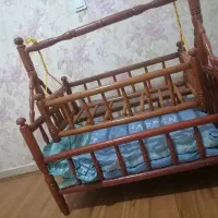 گهواره چوبی محکم