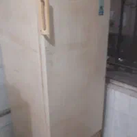 یک عدد یخچال ارج قدیمی  به فروش میرسد