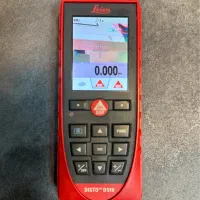 متر لیزری لایکا