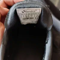 کفش فوتبال|تجهیزات ورزشی|شیراز, باغ تخت|دیوار