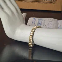 دستبند طلا ۲۰۰ بالای تابلو