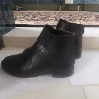 نیم بوت چرم سایز 37 در حد نو