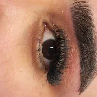 اکستنشن مژه-لیفت و لمینت مژه و ابرو