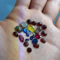 ۲۴ قطعه انواع یاقوت،برمه تایلندسریلانکا یاقوت نشان