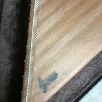 سنتور به همراه ساک و مضراب