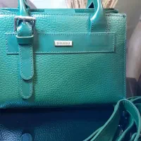 یک عدد کیف زنانه چرم اصل مونو