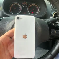 ایفون se 2020