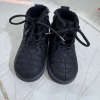 بوت بچگانه بسیار نو سایز ۲۸|کفش و لباس بچه|شهریار, شهرک وائین|دیوار