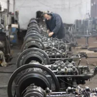 جذب نیروی کار آقا در کارخانه معتبر