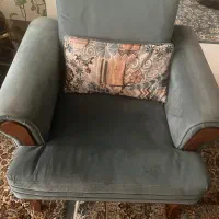 مبل راحتی ۵ نفره(۱سه نفره با ۲ تک)با میز و عسلی