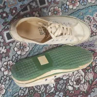 کتونی چینی قدیمی|کیف، کفش، کمربند|بروجرد, |دیوار