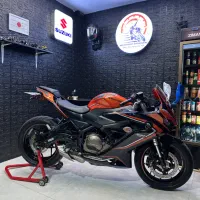 کیوجی ریس مدل 1402 Qj بنلی ایروکس کیلیک بنلی۳۰۰