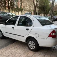 راننده برای حمل بار و مسافر به شهرهای مختلف