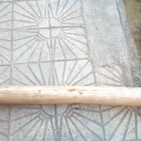 یک عدد چوب ساختمان به اندازه دومتر