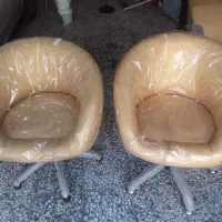 تمامی لوازم آرایشی سالن زیبایی در حد نو میباشند