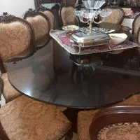 مبل و میز ناهار خوری و ویترین