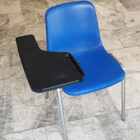 صندلی دانشجویی