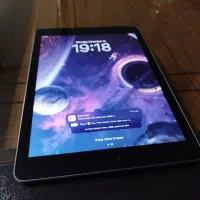 iPad (6 Generation)