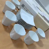 قهوی خوری لب طلا