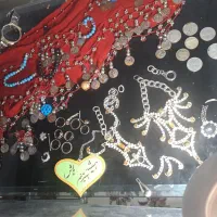 مقداری بدلی جات وسکه پول