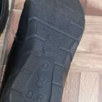 کفش طبی|کیف، کفش، کمربند|رشت, فلسطین|دیوار