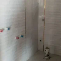 به یک شاگرد کاشی کار نیازمندم
