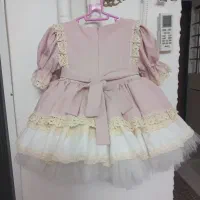 لباس بچه گانه|کفش و لباس بچه|میانه, |دیوار