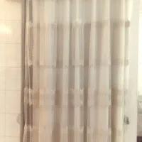 پرده دارای آستری و میل پرده