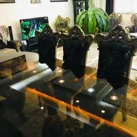 میز ناهار خوری سلطنتی ۸ نفره در حد نو