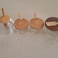 ظرفای در دار چوبی