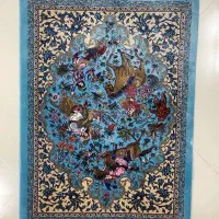 فرش ابریشم ماشینی طرح شکارچیان رنگ ابی اسمونی۶۰*۹۰