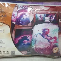 رو تختی و حوله تنی و تشک