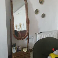 اینه ایستادی قدی