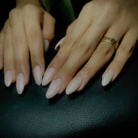 تخفیف ویژه کاشت و اموزش انواع کاشت ناخن