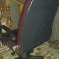 صندلی چرخ دار تمیز