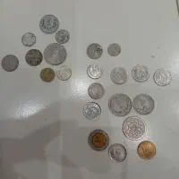 تعدادی سکه قدیمی