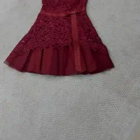 تعدادی شومیز،پیراهن مجلسی،مانتو،کفتان،ساحل