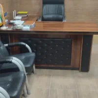 فروش وسایل دفتر مشاور املاک تمیز وکم کار