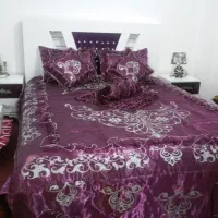 یک عدد رو تختی با تخت