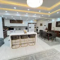 آپارتمان 90متری در حد کلید اول/نزدیک بلوار معلم