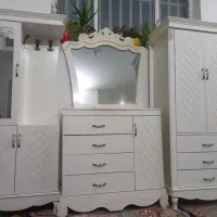 جاکفشی میز ارایش وکمد لباس