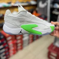 فروش عمده کفش و لباس اورجینال نایک پوما ریباک