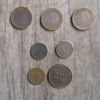 تعدادی سکه قدیمی ۱ لیر ۲۵ کروش ۵۰۰۰ریالی و۵۰۰