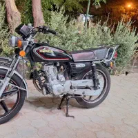 هندا۲۰۰|موتورسیکلت|کاشان, درب باغ|دیوار