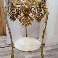 میز تلفن برنزی