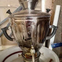 یع سماورقدیمی .یع اتو قدیمی‌دوتا دالبر شیک وزیبا