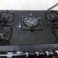 گاز نو بدون هیچ مشکلی سوال الکی نکنید|اجاق گاز و لوازم برقی پخت‌وپز|بروجرد, |دیوار