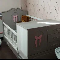 تخت خواب ۳کاره نوزاد،جوان،میز تحریر